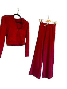 NWOT Vuori Hoodie and Wide Leg Pants Set STRAWBERRY Size: XS